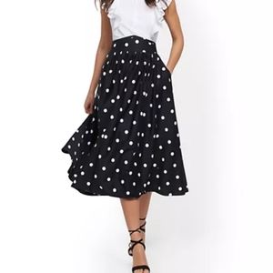 Old Navy Polka dot skirt